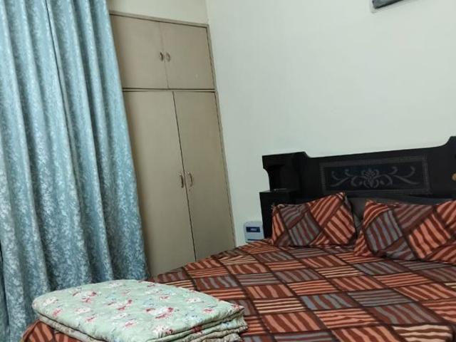 Resale | 3 BHK + Servant Room,Study Room 1900 Sq.Ft. Apartment in Paras Dews