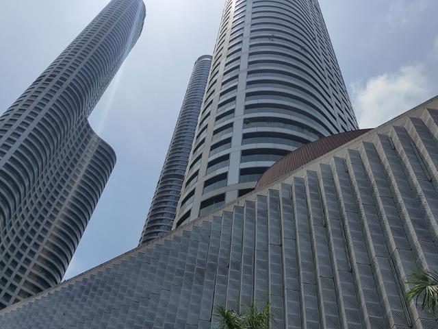 Resale | 3 BHK + Servant Room,Study Room 2341 Sq.Ft. Apartment in Lodha World View