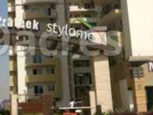 Resale | 3 BHK + Servant Room,Study Room 2475 Sq.Ft. Apartment in Prateek Stylome