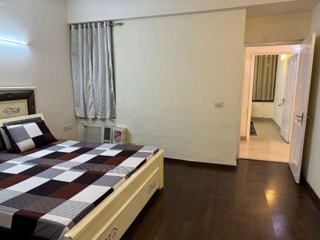 Resale | 3 BHK + Servant Room,Study Room 3900 Sq.Ft. Apartment in 3C Lotus 300