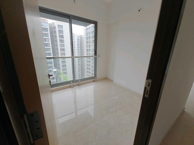Resale | 3 BHK + Servant Room,Study Room 980 Sq.Ft. Apartment in Adani Ten BKC