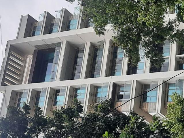 Resale | 3 BHK + Servant Room 1438 Sq.Ft. Apartment in Brand Newbuilding