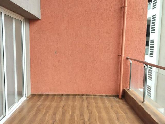 Resale | 3 BHK + Servant Room 1500 Sq.Ft. Apartment in Kolte Patil 24K Stargaze