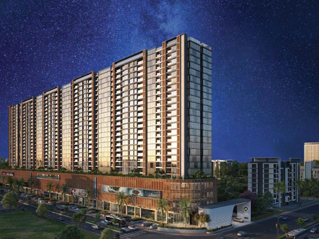 Resale | 3 BHK + Servant Room 1535 Sq.Ft. Apartment in Majestique Towers