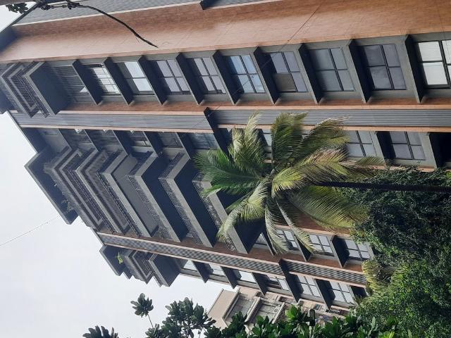 Resale | 3 BHK + Servant Room 1543 Sq.Ft. Apartment in Bandra West