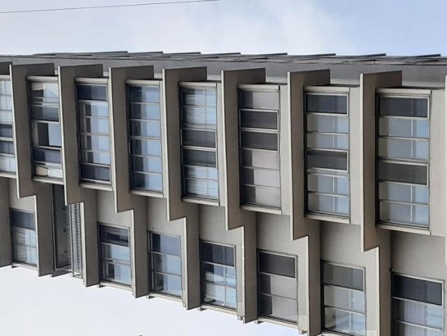 Resale | 3 BHK + Servant Room 1550 Sq.Ft. Apartment in Khar West