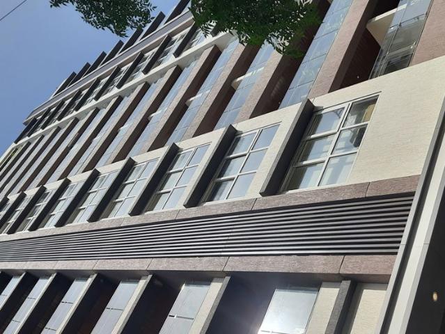 Resale | 3 BHK + Servant Room 1564 Sq.Ft. Apartment in Khar West