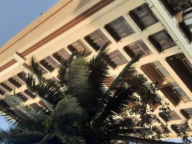 Resale | 3 BHK + Servant Room 1575 Sq.Ft. Apartment in Khar West