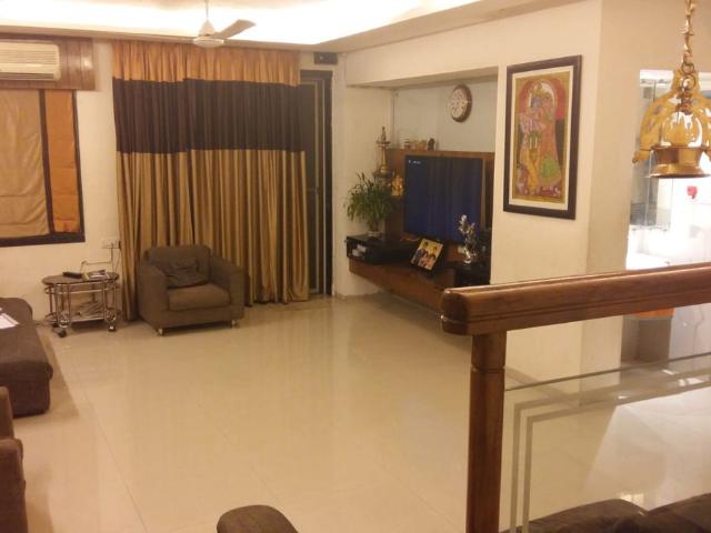 Resale | 3 BHK + Servant Room 1600 Sq.Ft. Apartment in CBD Belapur