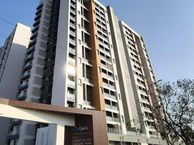 Resale | 3 BHK + Servant Room 1620 Sq.Ft. Apartment in Gera Planet Of Joy