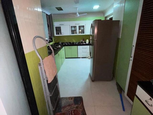 Resale | 3 BHK + Servant Room 1650 Sq.Ft. Apartment in Cuffe Parade