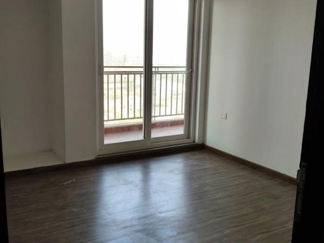 Resale | 3 BHK + Servant Room 1680 Sq.Ft. Apartment in Rishita Manhattan