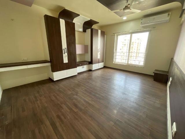 Resale | 3 BHK + Servant Room 1680 Sq.Ft. Apartment in Vascon Forest County