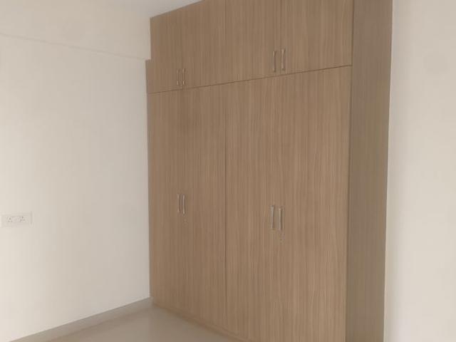 Resale | 3 BHK + Servant Room 1682 Sq.Ft. Apartment in Suncity Essel Tower