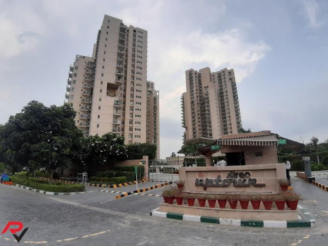 Resale | 3 BHK + Servant Room 1685 Sq.Ft. Apartment in Ireo Uptown