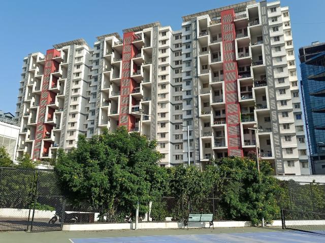 Resale | 3 BHK + Servant Room 1700 Sq.Ft. Apartment in Gera Song Of Joy