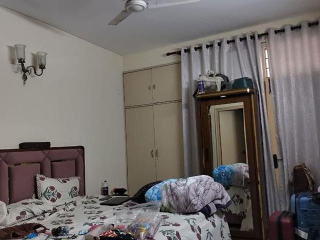 Resale | 3 BHK + Servant Room 1760 Sq.Ft. Apartment in Paras Dews