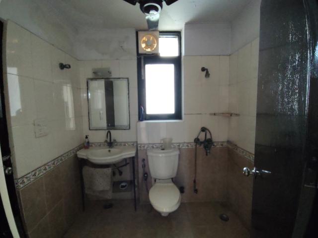 Resale | 3 BHK + Servant Room 1765 Sq.Ft. Apartment in Purvanchal Silver City