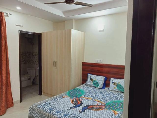 Resale | 3 BHK + Servant Room 1777 Sq.Ft. Apartment in Sarswati Kunj II