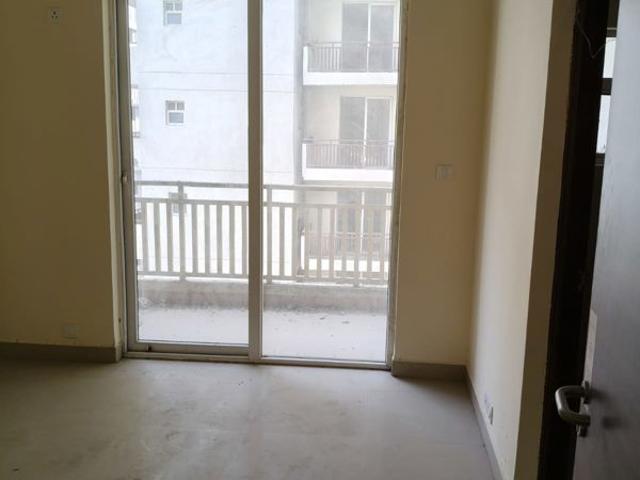 Resale | 3 BHK + Servant Room 1800 Sq.Ft. Apartment in Ansal Estella