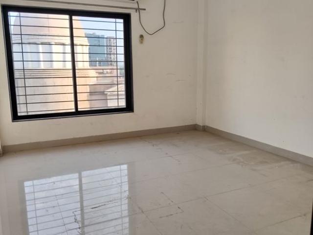 Resale | 3 BHK + Servant Room 1800 Sq.Ft. Apartment in Kumar Sophronia