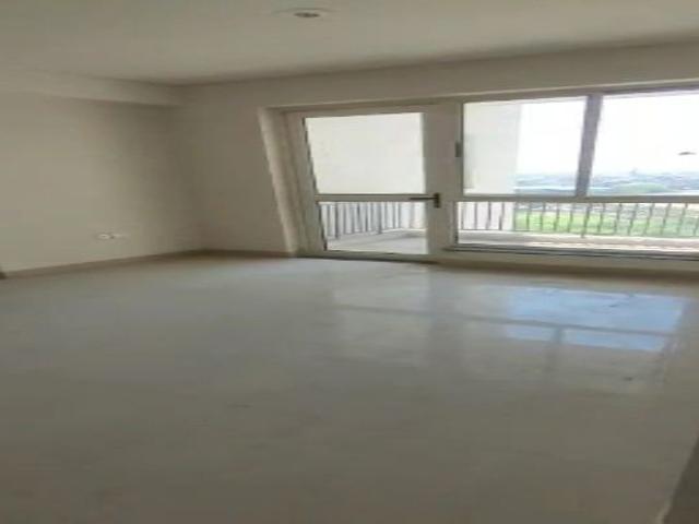 Resale | 3 BHK + Servant Room 1815 Sq.Ft. Apartment in Imperia Esfera
