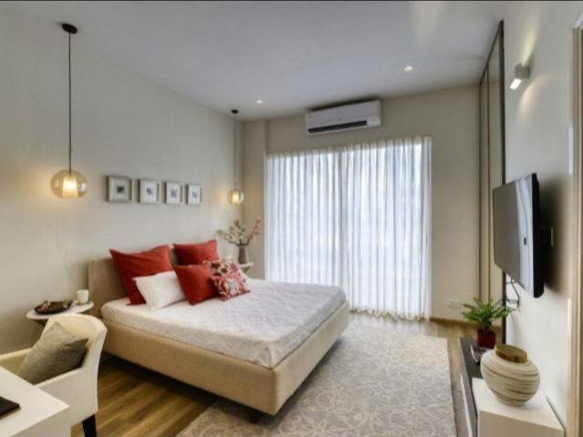 Resale | 3 BHK + Servant Room 1855 Sq.Ft. Apartment in Godrej Meridien