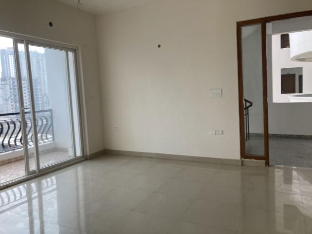 Resale | 3 BHK + Servant Room 1860 Sq.Ft. Apartment in Sector 150