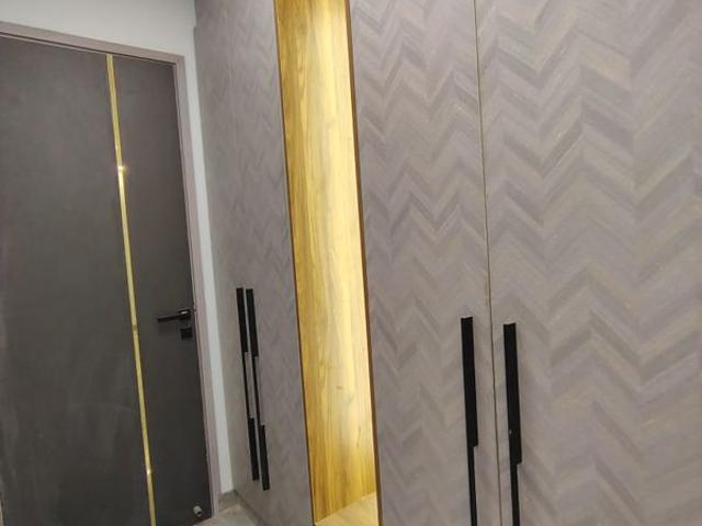 Resale | 3 BHK + Servant Room 1862 Sq.Ft. Apartment in Anant Raj Maceo