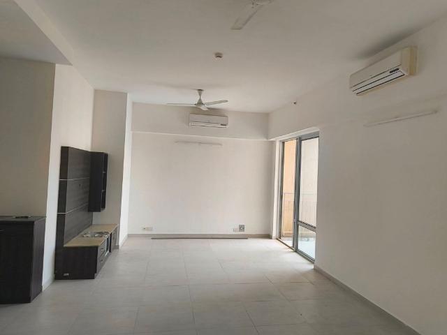 Resale | 3 BHK + Servant Room 1872 Sq.Ft. Apartment in Ireo Uptown