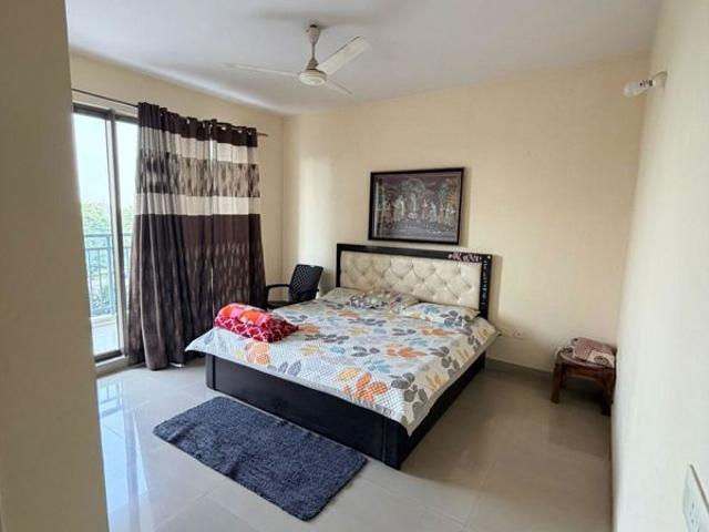 Resale | 3 BHK + Servant Room 1877 Sq.Ft. Apartment in Unitech Fresco