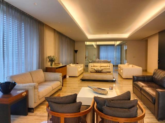 Resale | 3 BHK + Servant Room 1920 Sq.Ft. Apartment in Marvel Diva 2