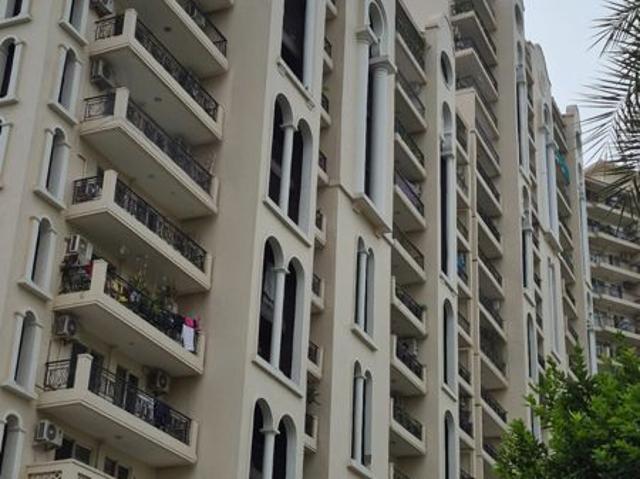 Resale | 3 BHK + Servant Room 1930 Sq.Ft. Apartment in DLF New Town Heights I
