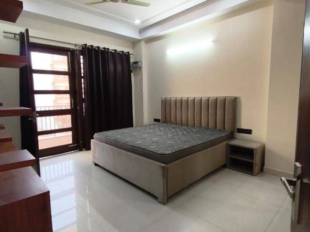 Resale | 3 BHK + Servant Room 1931 Sq.Ft. Apartment in Conscient Heritage Max