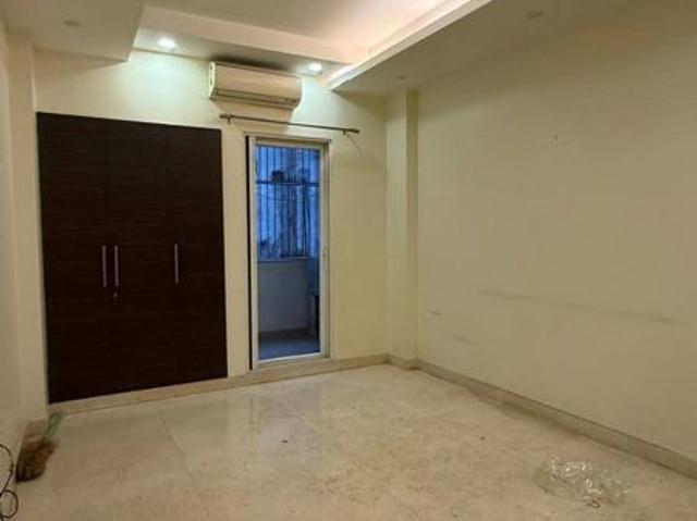 Resale | 3 BHK + Servant Room 1950 Sq.Ft. Apartment in Bestech Park View Spa Next