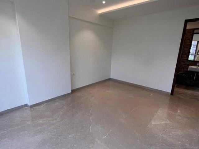 Resale | 3 BHK + Servant Room 1950 Sq.Ft. Apartment in Veer Bhavan Malabar Hill