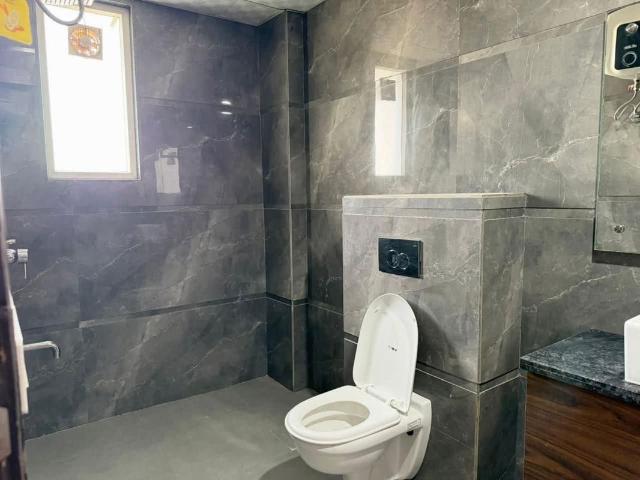Resale | 3 BHK + Servant Room 1965 Sq.Ft. Apartment in Bestech Park View Spa Next