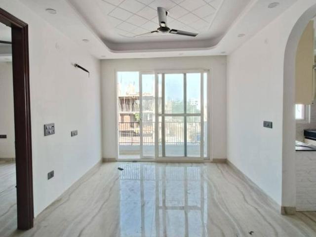 Resale | 3 BHK + Servant Room 1985 Sq.Ft. Apartment in Bestech Park View Spa Next