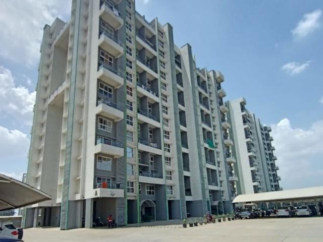 Resale | 3 BHK + Servant Room 1020 Sq.Ft. Apartment in Oxford Florida River Walk 2