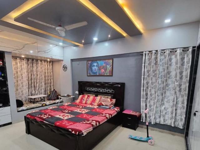 Resale | 3 BHK + Servant Room 1050 Sq.Ft. Apartment in Belvalkar Solacia Phase I