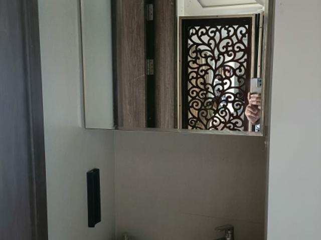 Resale | 3 BHK + Servant Room 1200 Sq.Ft. Apartment in Aloha Towers