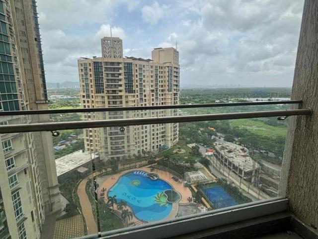 Resale | 3 BHK + Servant Room 1250 Sq.Ft. Apartment in Neelam Senroofs