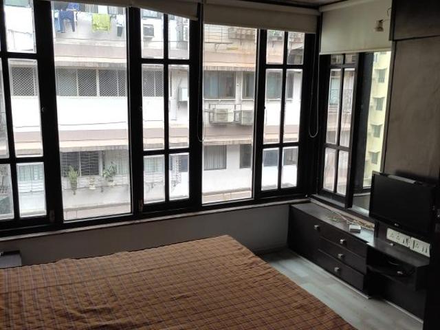 Resale | 3 BHK + Servant Room 1250 Sq.Ft. Apartment in Daseshwar Apartment