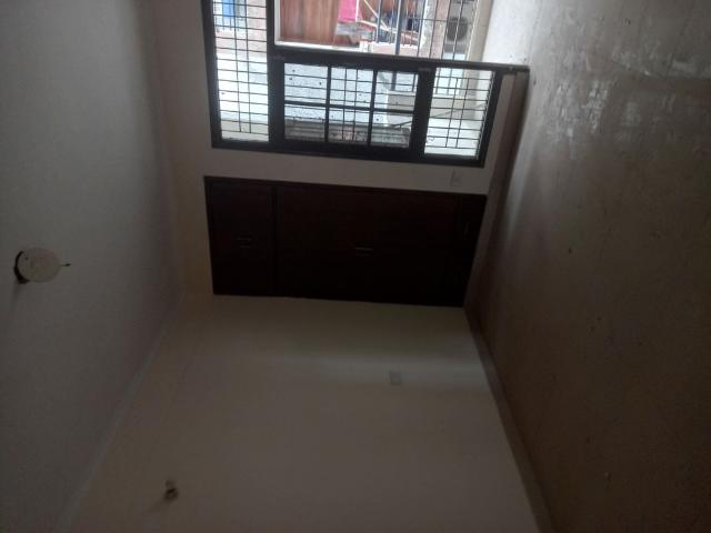 Resale | 3 BHK + Servant Room 125 Sq.Yd. Independent House in Sector 40