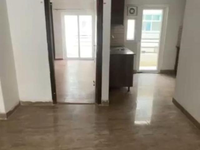 Resale | 3 BHK + Servant Room 1336 Sq.Ft. Apartment in Renowned Lotus Srishti