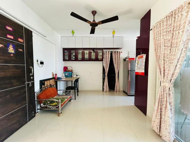 Resale | 3 BHK + Servant Room 1340 Sq.Ft. Apartment in Sinhagad Road