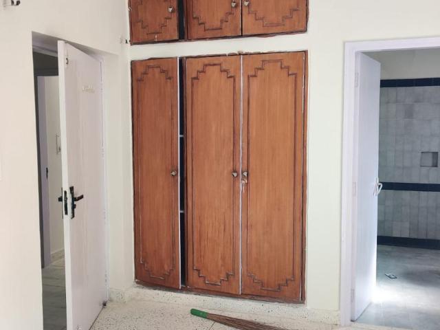 Resale | 3 BHK + Servant Room 1343 Sq.Ft. Apartment in DLF The Carlton Estate