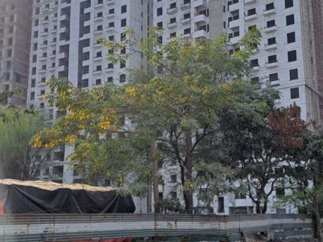 Resale | 3 BHK + Servant Room 1370 Sq.Ft. Apartment in Jaypee Kasa Isles