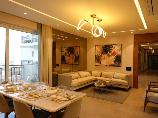 Resale | 3 BHK + Servant Room 2475 Sq.Ft. Apartment in Saan Verdante