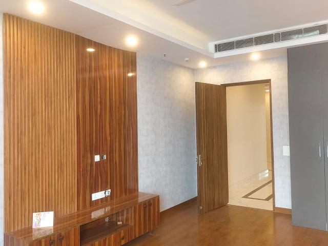 Resale | 3 BHK + Servant Room 2550 Sq.Ft. Apartment in Tata Primanti Tower Residences